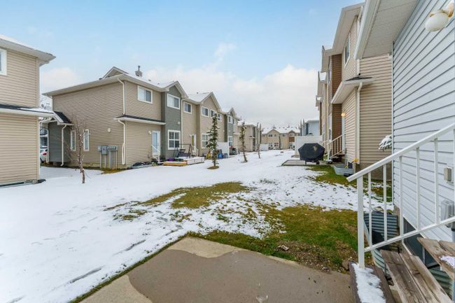 318 - 111 Tarawood Ne, Home with 2 bedrooms, 1 bathrooms and 1 parking in Calgary AB | Image 15