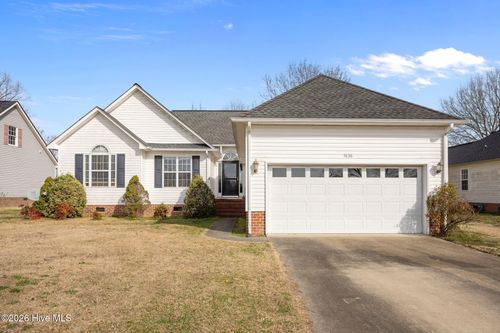 1636 Crawfords Pointe Dr, Greenville, NC, 27834-4766 | Card Image