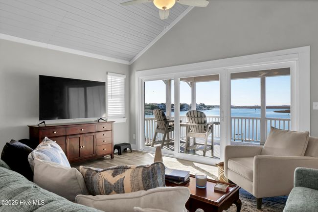 B - 440 Causeway Dr, Condo with 3 bedrooms, 3 bathrooms and 1 parking in Wrightsville Beach NC | Image 13