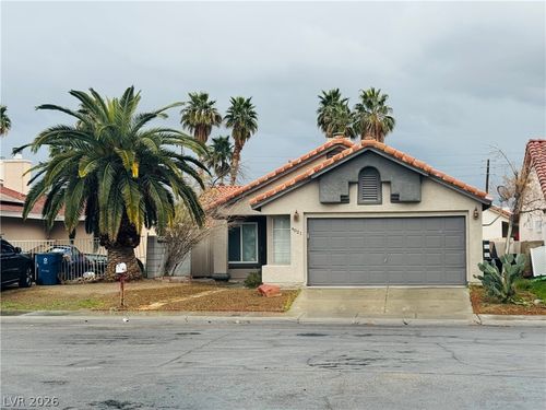 4021 Broadriver Dr, Las Vegas, NV, 89108-5415 | Card Image