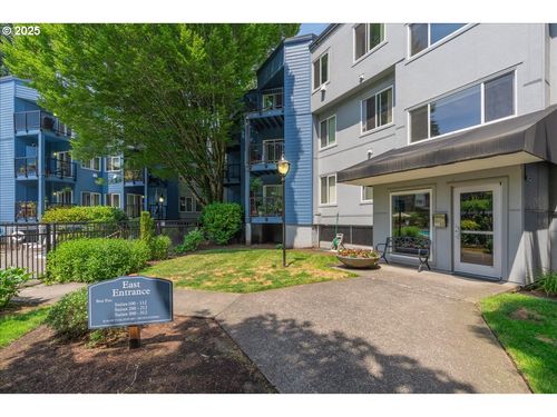 204-8720 Sw Tualatin Rd, Tualatin, OR, 97062-9406 | Card Image