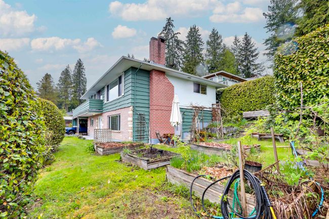 1808 Ridgeway Avenue, House other with 5 bedrooms, 2 bathrooms and 4 parking in North Vancouver BC | Image 32