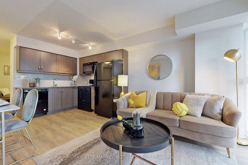 609-30 Meadowglen Pl, Scarborough, ON, M1G0A6 | Card Image
