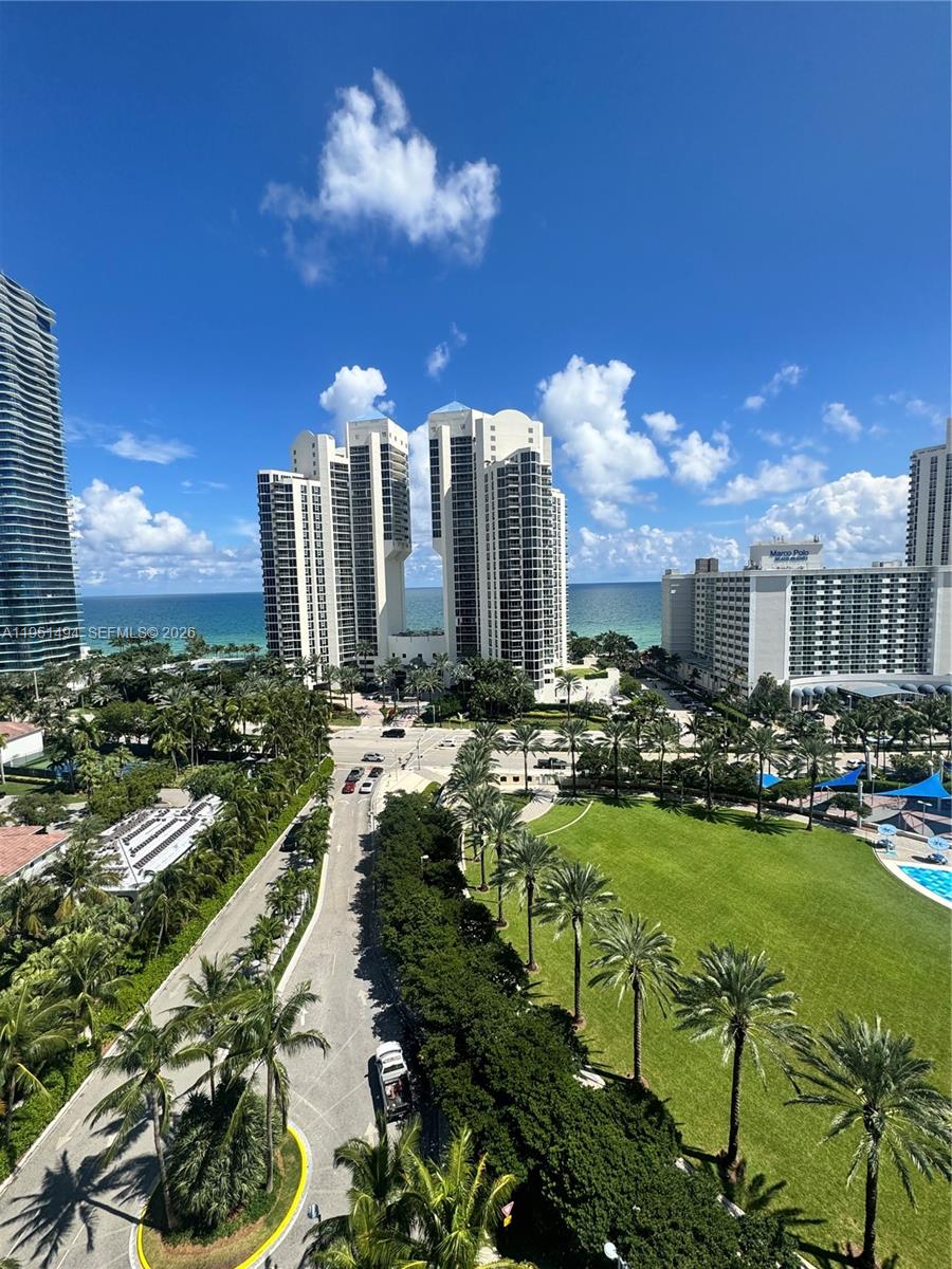 Residential Lease in Sunny Isles Beach 2