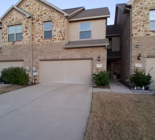 6820 Topaz Dr, Greenville, TX, 75402-8131 | Card Image