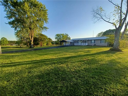 1251 S Oak St, Seneca, SC, 29678-4331 | Card Image