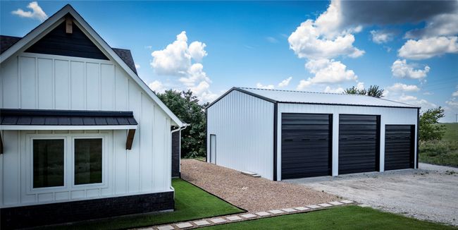 View of garage | Image 34