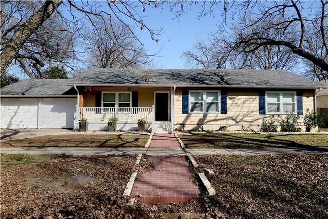 1221 S Austin Ave | Image 4