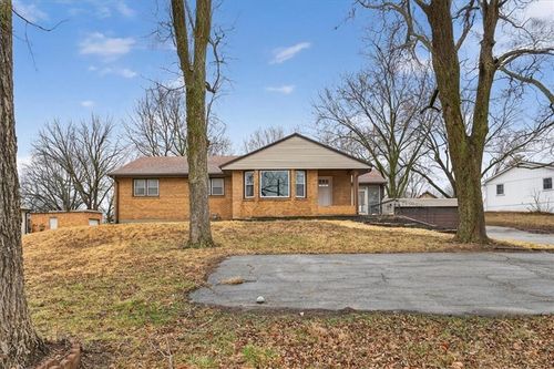 13505 E Kentucky Rd, Independence, MO, 64050-1047 | Card Image