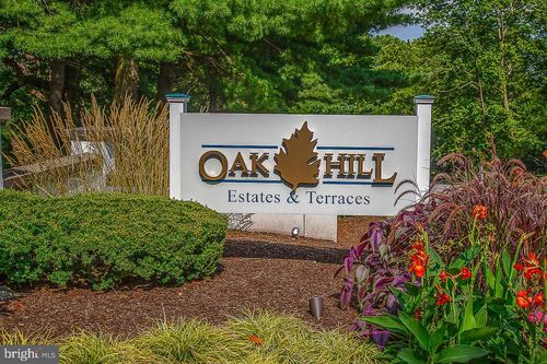 apt-14e-1740 Oakwood Ter, PENN VALLEY, PA, 19072-1047 | Card Image