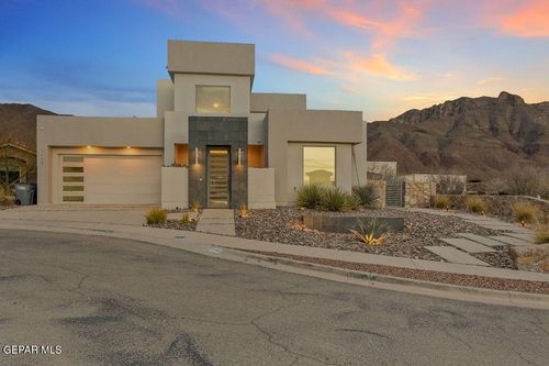 6159 Franklin Dove Ave, El Paso, TX, 79912-7711 | Card Image