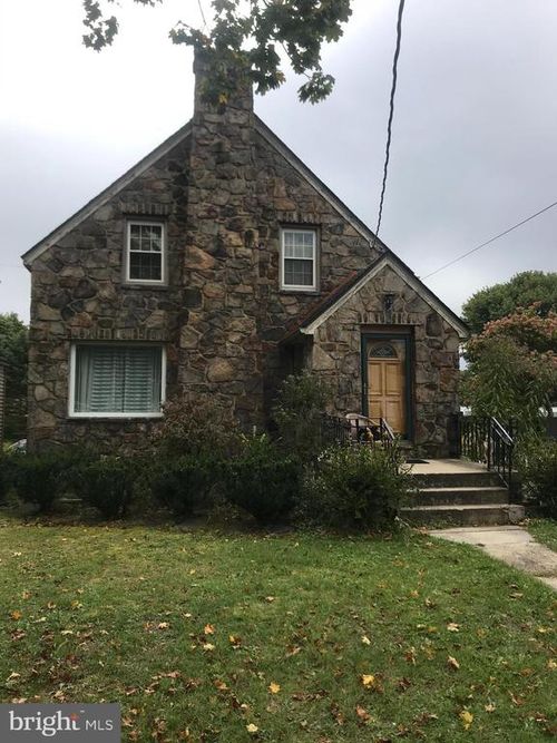 779 Drexel Ave, JOHNSTOWN, PA, 15905-2114 | Card Image