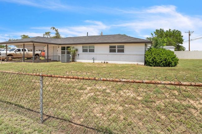 100 Hooser Rd, House other with 3 bedrooms, 2 bathrooms and 1 parking in Big Spring TX | Image 27