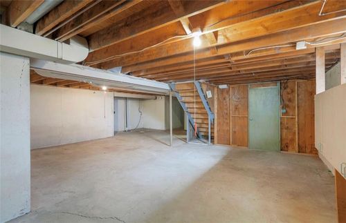 1208 Nw Fairway Cir, Blue Springs, MO, 64014-2243 | Card Image