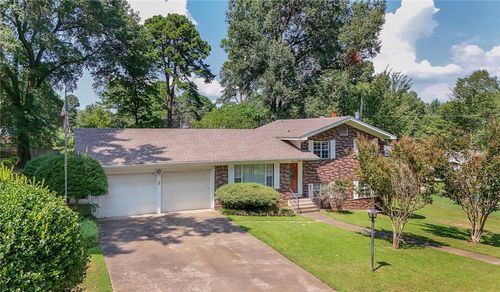 2504 W 2nd Ln, Russellville, AR, 72801-4640 | Card Image