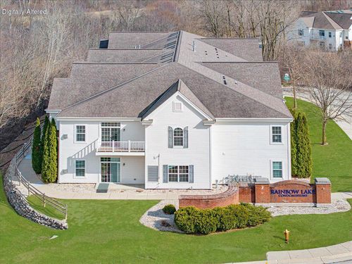2135 Rainbow Lake Ln, West Bend, WI, 53090-2900 | Card Image