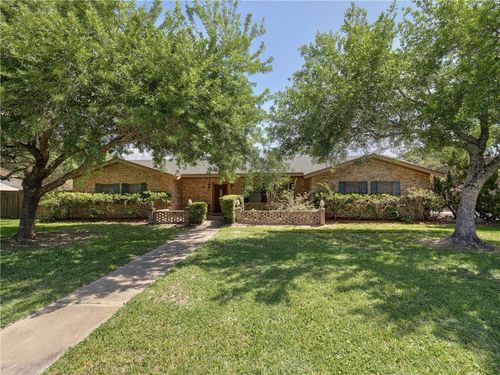 1540 W Deberry Ave, Aransas Pass, TX, 78336-4208 | Card Image