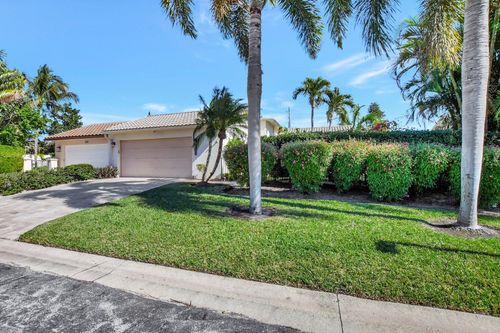 830 Camino Gardens Lane, Boca Raton, FL, 33432 | Card Image