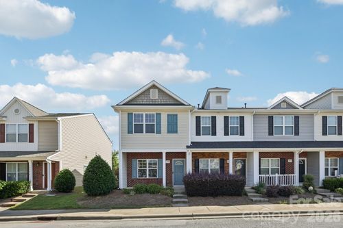 12720 Livengood Ln, Charlotte, NC, 28269-7805 | Card Image