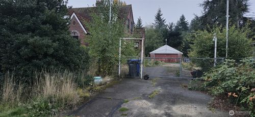 2857 S 152nd St, SeaTac, WA, 98188-2035 | Card Image