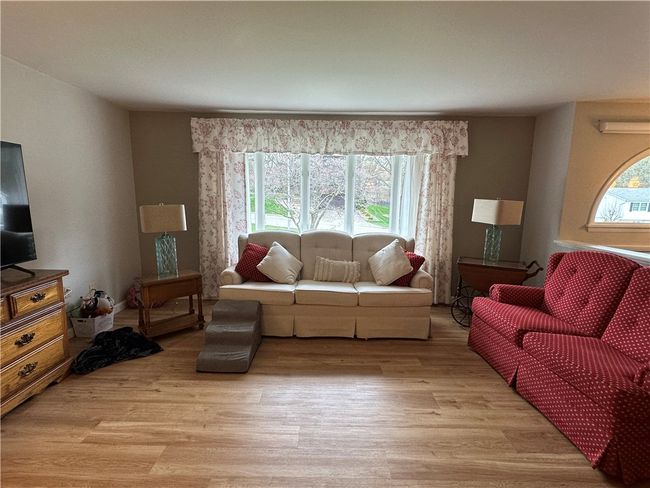 112 Jenny Lynn Dr, House other with 3 bedrooms, 3 bathrooms and 2 parking in Aliquippa PA | Image 13