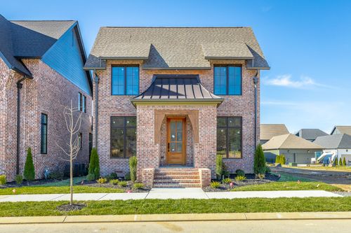 9339 Calder Cir, Ooltewah, TN, 37363-5830 | Card Image