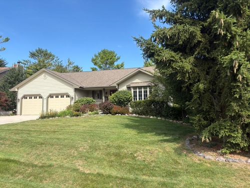 3989 Arrowhead Ct, Sheboygan, WI, 53083 | Card Image