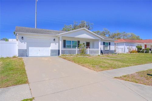 7827 Crosier Ct, NEW PORT RICHEY, FL, 34653-1330 | Card Image