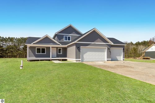 5-1718 Mary Lou Mnr, Interlochen, MI, 49643-9456 | Card Image