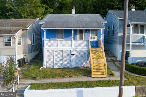 779 Edgemont Ave, Palmerton, PA, 18071-1101 | Card Image