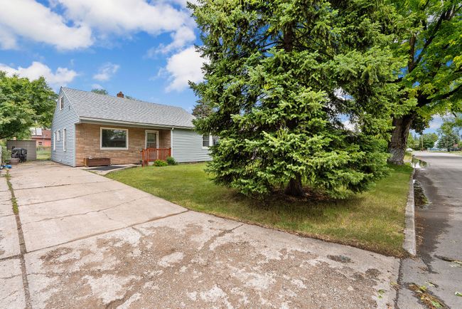 Driveway | Image 18