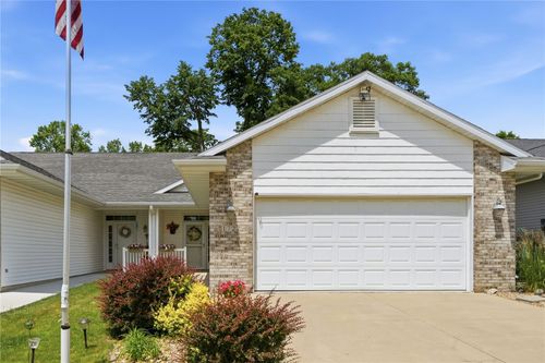 1722 Meiers Ct Nw, Cedar Rapids, IA, 52405-1164 | Card Image