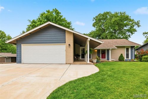 14632 Laketrails Ct, Chesterfield, MO, 63017-2234 | Card Image