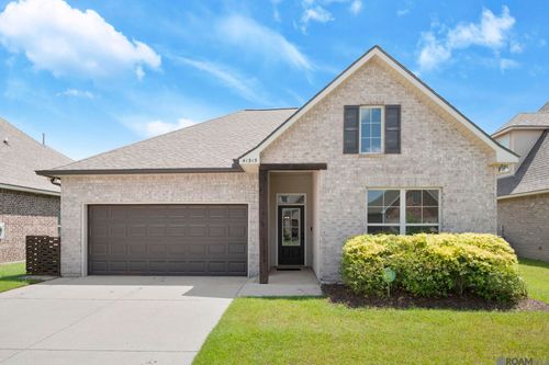 41315 Hackett Canal Dr, Gonzales, LA, 70737-8636 | Card Image