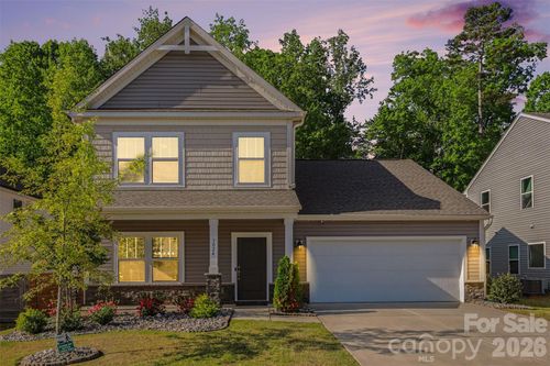 3024 Pinehills Way, Mount Holly, NC, 28120-0370 | Card Image
