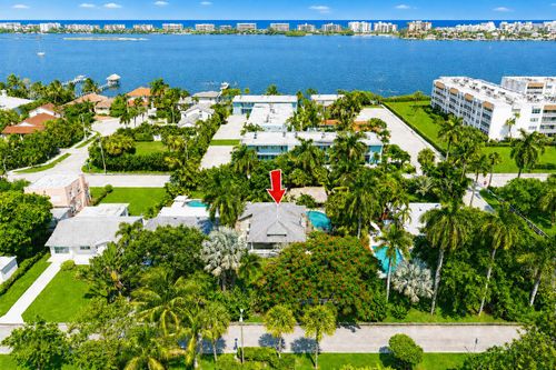 1424 S Palmway, Lake Worth Beach, FL, 33460-5712 | Card Image