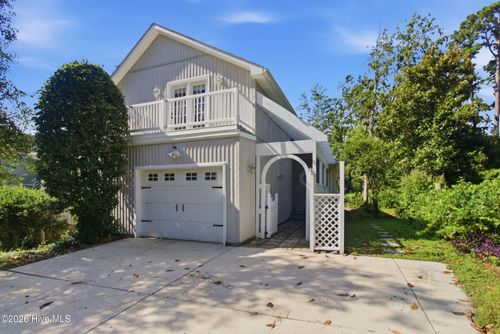 209 Palmer Dr, New Bern, NC, 28560-9434 | Card Image