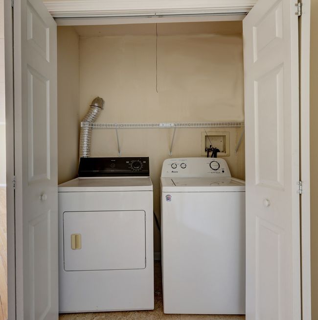 UNIT-222 - 1 Renaissance Pl, Condo with 2 bedrooms, 2 bathrooms and 2 parking in Palatine IL | Image 18