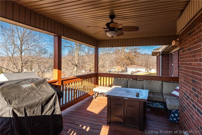 8408 Locust Dr, Home with 4 bedrooms, 3 bathrooms and null parking in Charlestown IN | Image 9