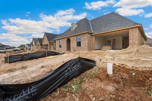 12805 Cobblestone Curve Road, Oklahoma City, OK, 73142 | Card Image