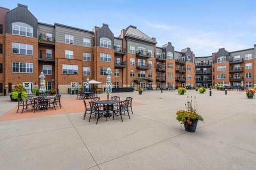 unit-126-1800 Graham Ave, Saint Paul, MN, 55116-3295 | Card Image
