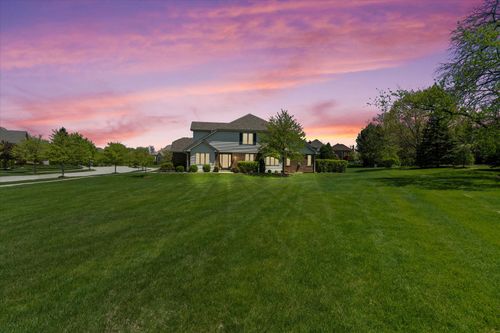12195 Oxford Ct, Lemont, IL, 60439-7335 | Card Image