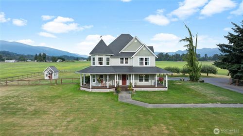 9177 Collins Rd, Sedro Woolley, WA, 98284-8515 | Card Image