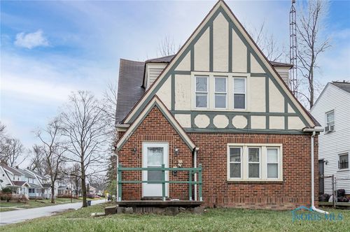 upper-2517 Montebello Road, Toledo, OH, 43607 | Card Image