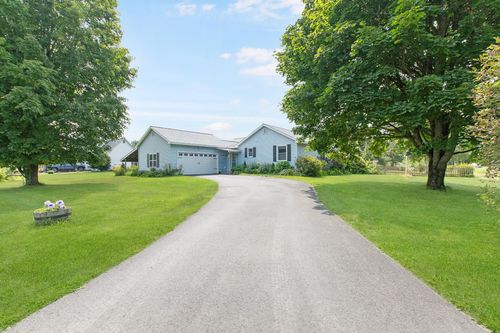 6 Mountain View Drive, Haverhill, NH, 03774 | Card Image