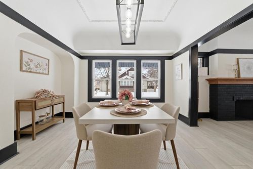 2804 N 38th Street, Milwaukee, WI, 53210 | Card Image