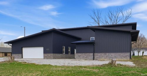 818 W Business 30, Columbia City, IN, 46725-6403 | Card Image