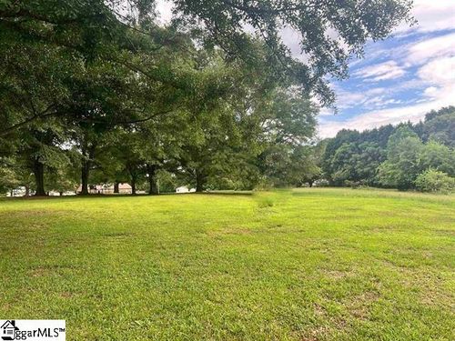 700 E Victor Hill Road, duncan, SC, 29334 | Card Image