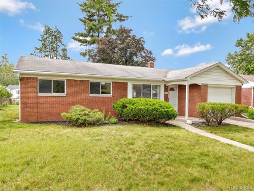 35927 Dover Street, Livonia, MI, 48150 | Card Image