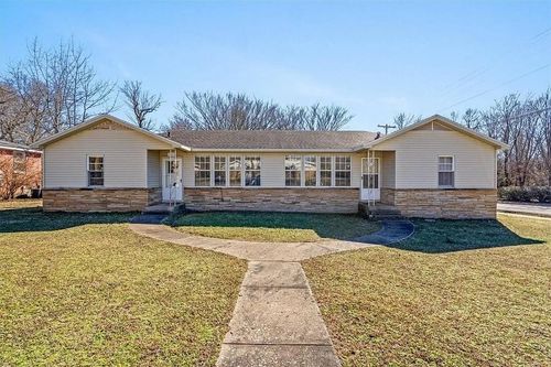 2371 W Holly Street, Fayetteville, AR, 72703 | Card Image